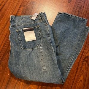 NWT Men’s 42x30 Nautica Relaxed Fit jeans